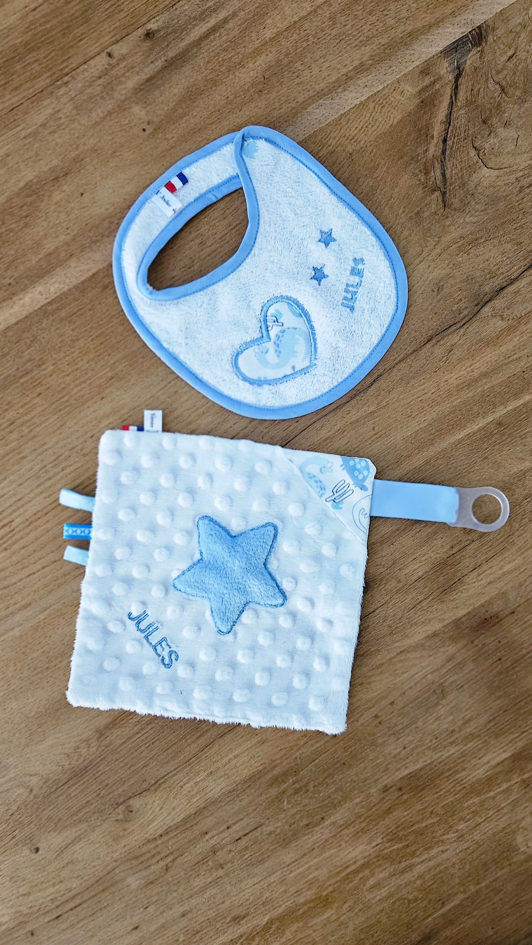Ensemble doudou + bavoir