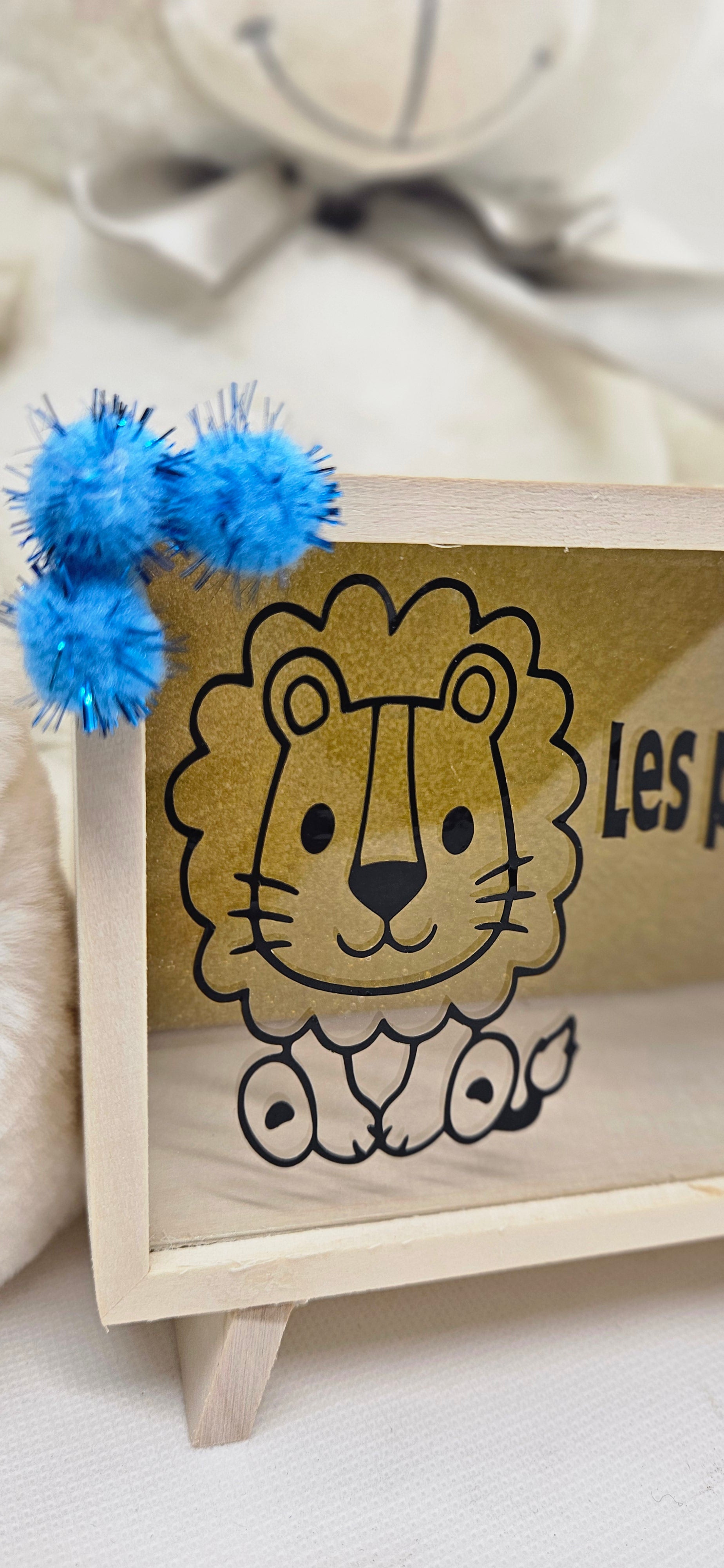 Tirelire bébé lion