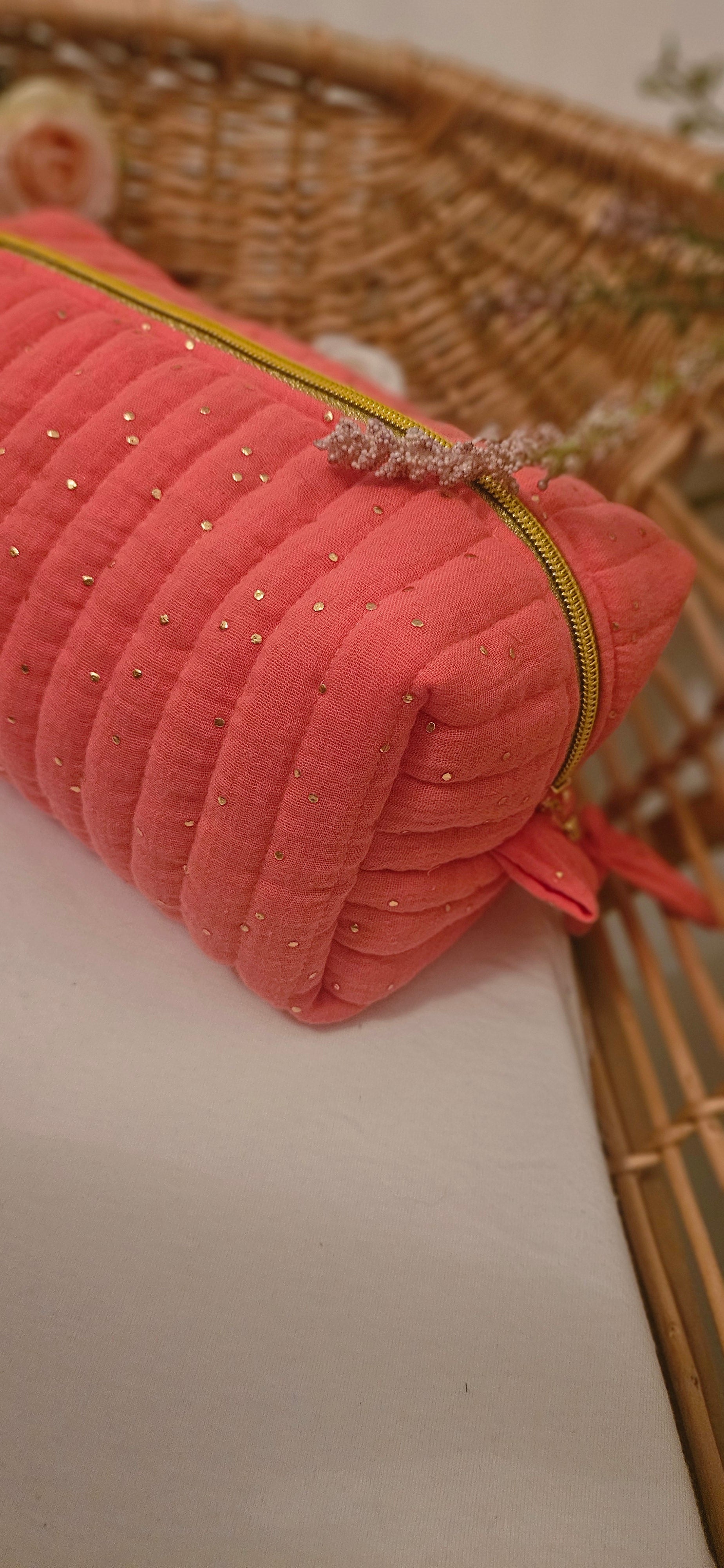 Trousse matelassée couleur Corail