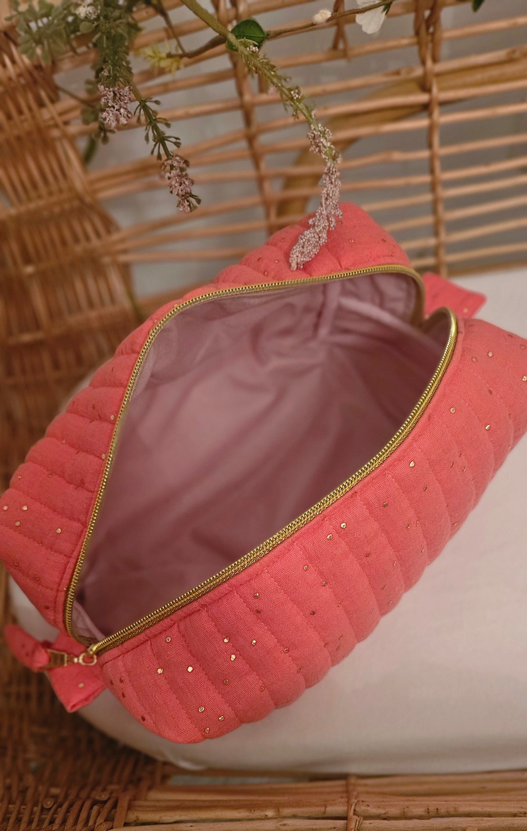 Trousse matelassée couleur Corail