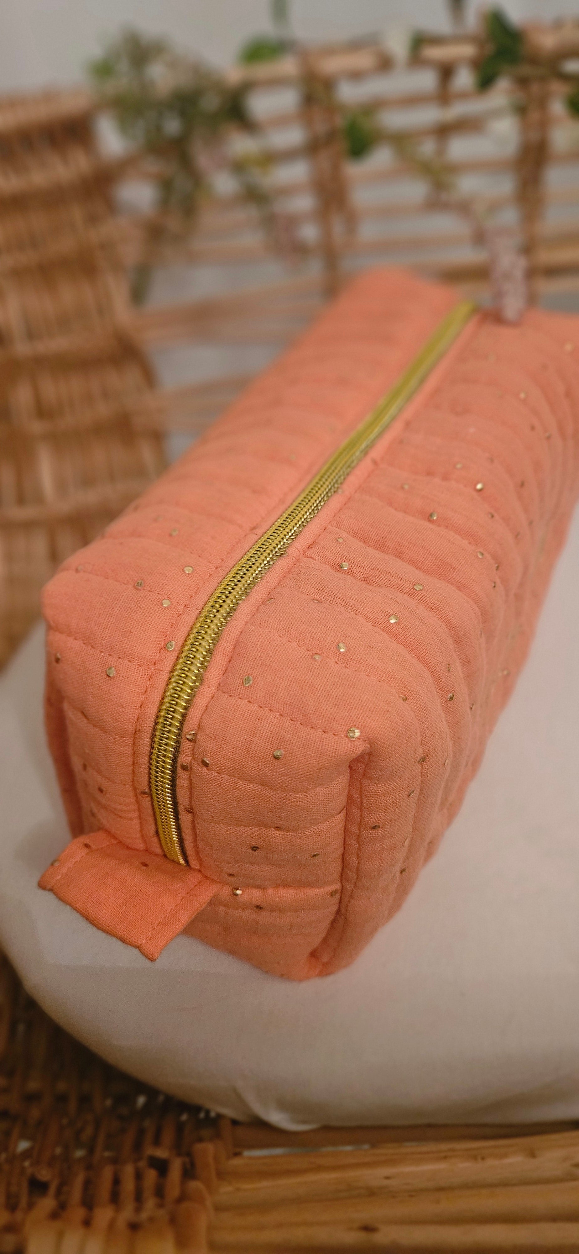 Trousse matelassée couleur Papaye