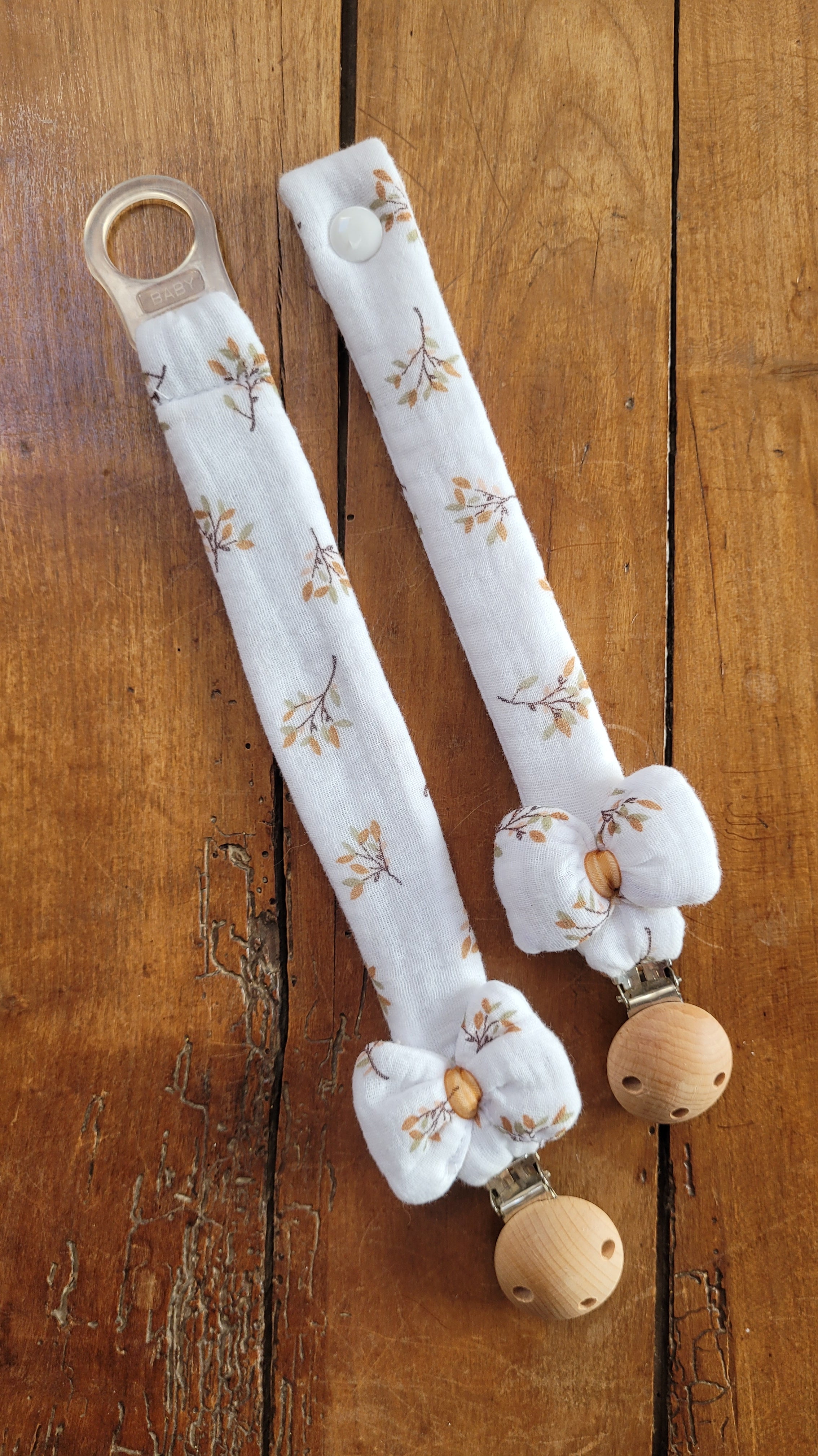đž Attache tĂ©tine en tissu fleuri â Clip bois naturel & nĆud dĂ©coratif