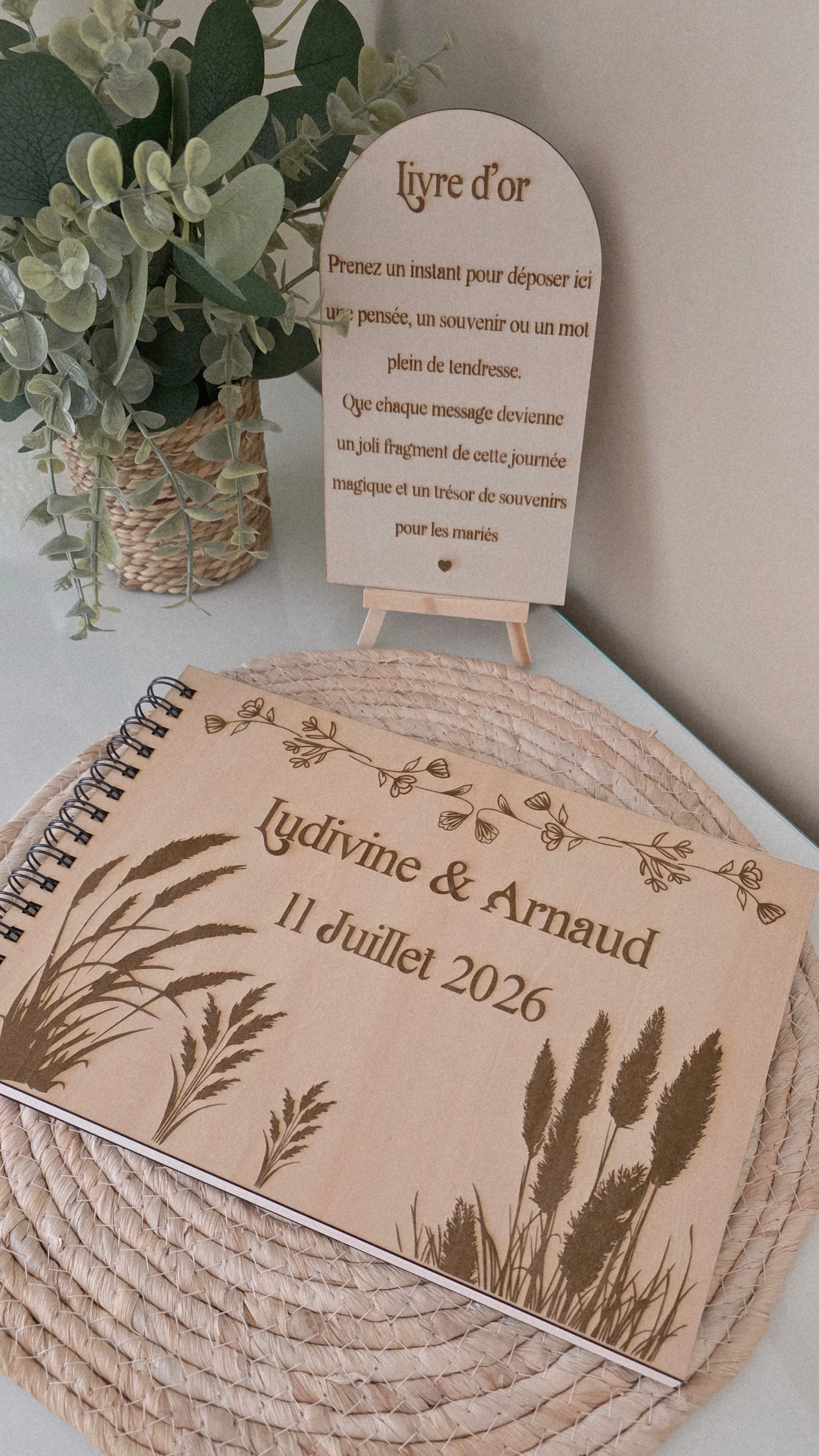 ✨ Livre d’or mariage en bois personnalisé – style champêtre ✨