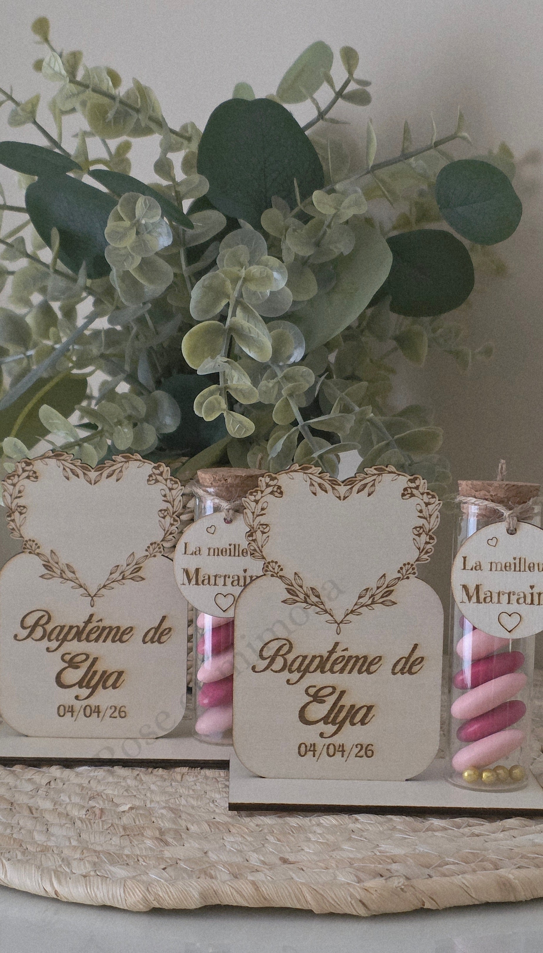 đ€ CĆur floral en bois gravĂ© â Contenant Ă dragĂ©es baptĂȘme