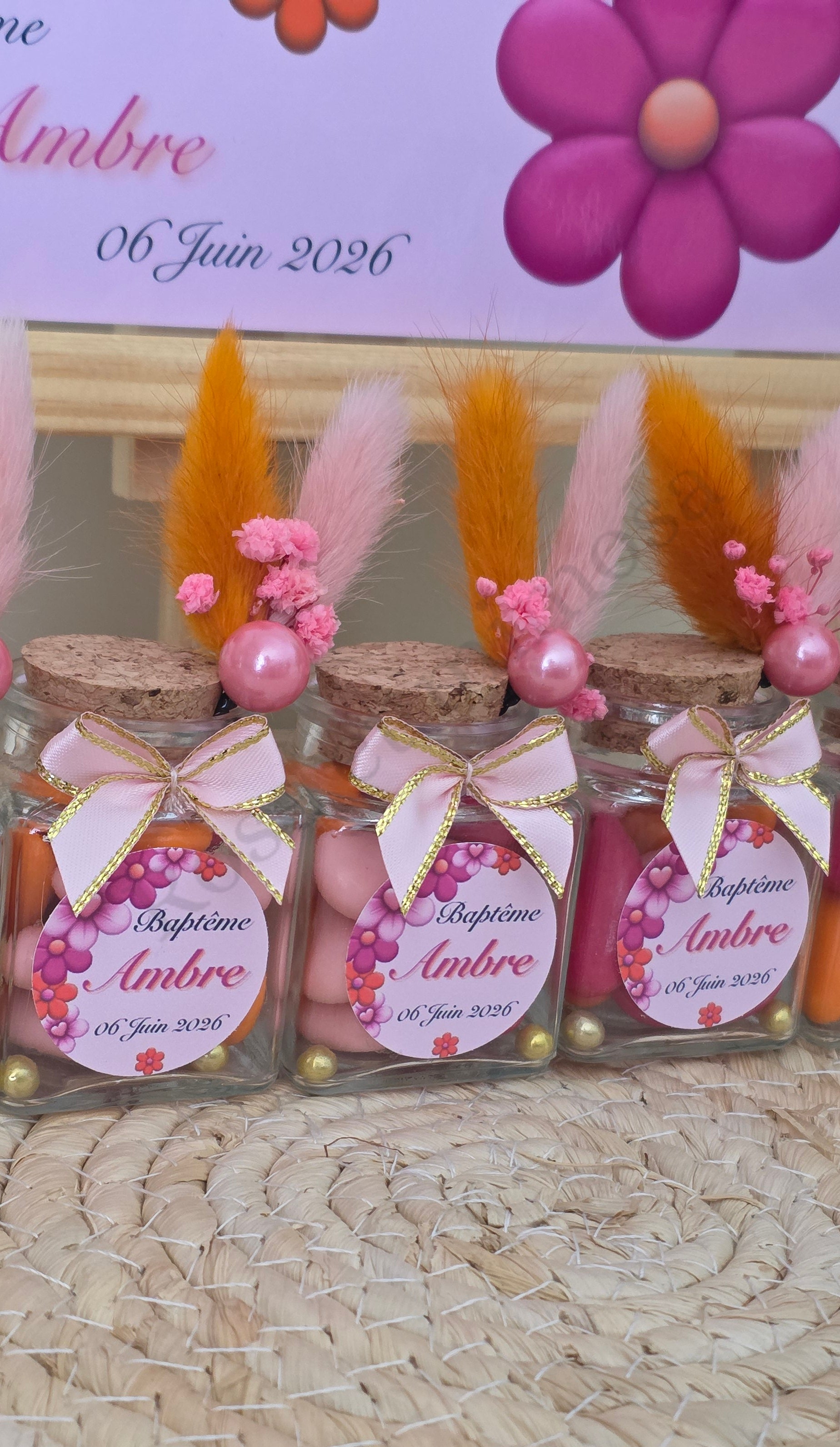 Contenant à dragées fleurs colorées – Petit pot en verre personnalisé rose et orange
