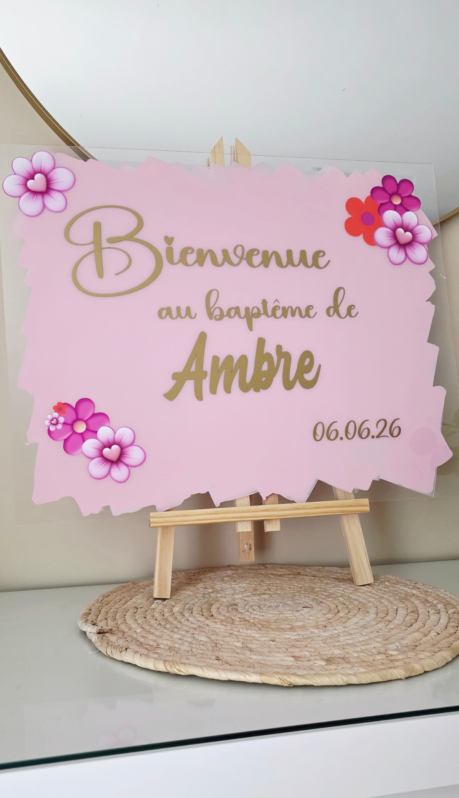 Panneau de bienvenue baptême en plexiglas personnalisé – Design floral chic 40x50 cm