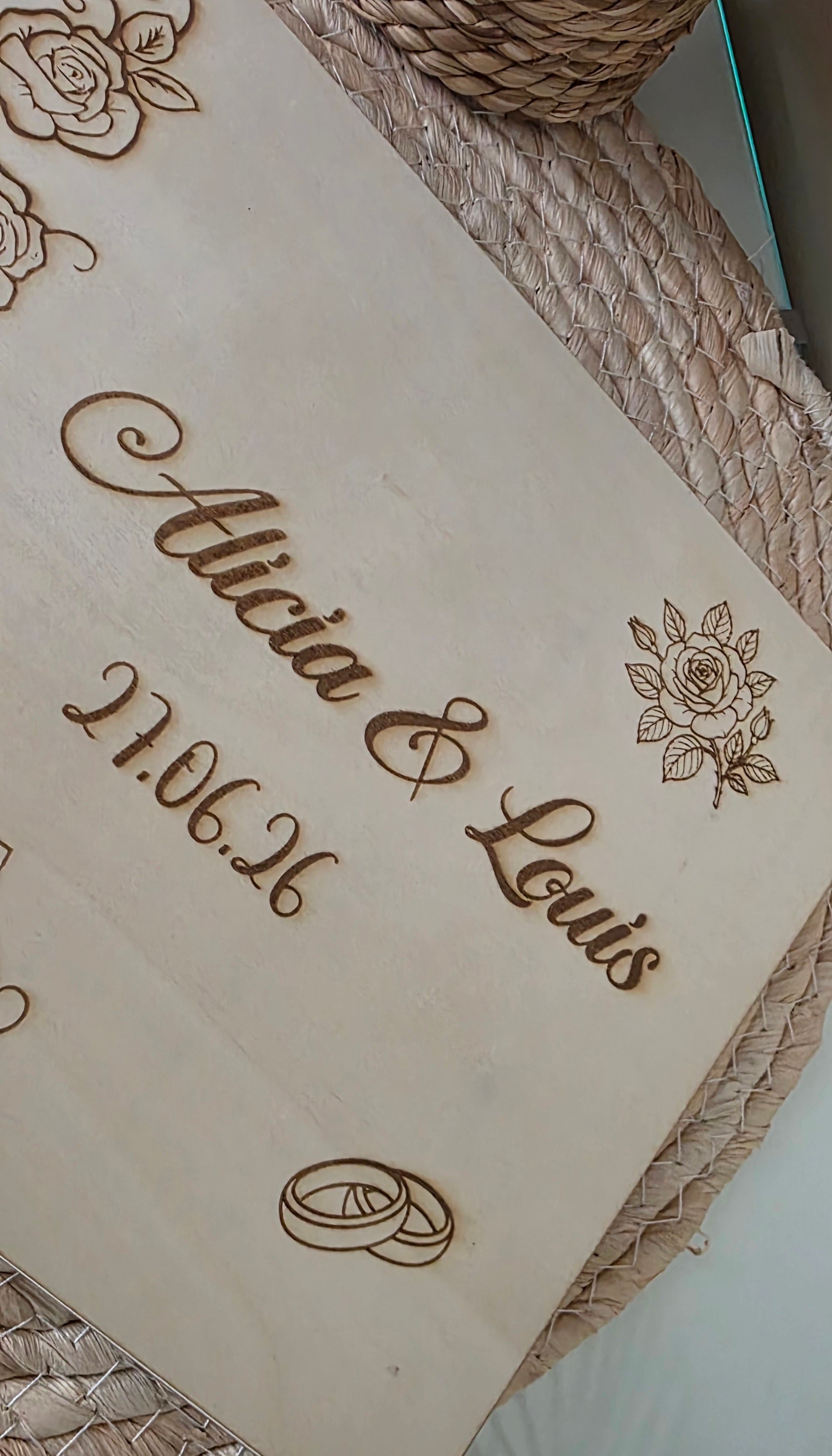 Livre d’or mariage personnalisé fleurs roses – Livre d’or mariage bois A4