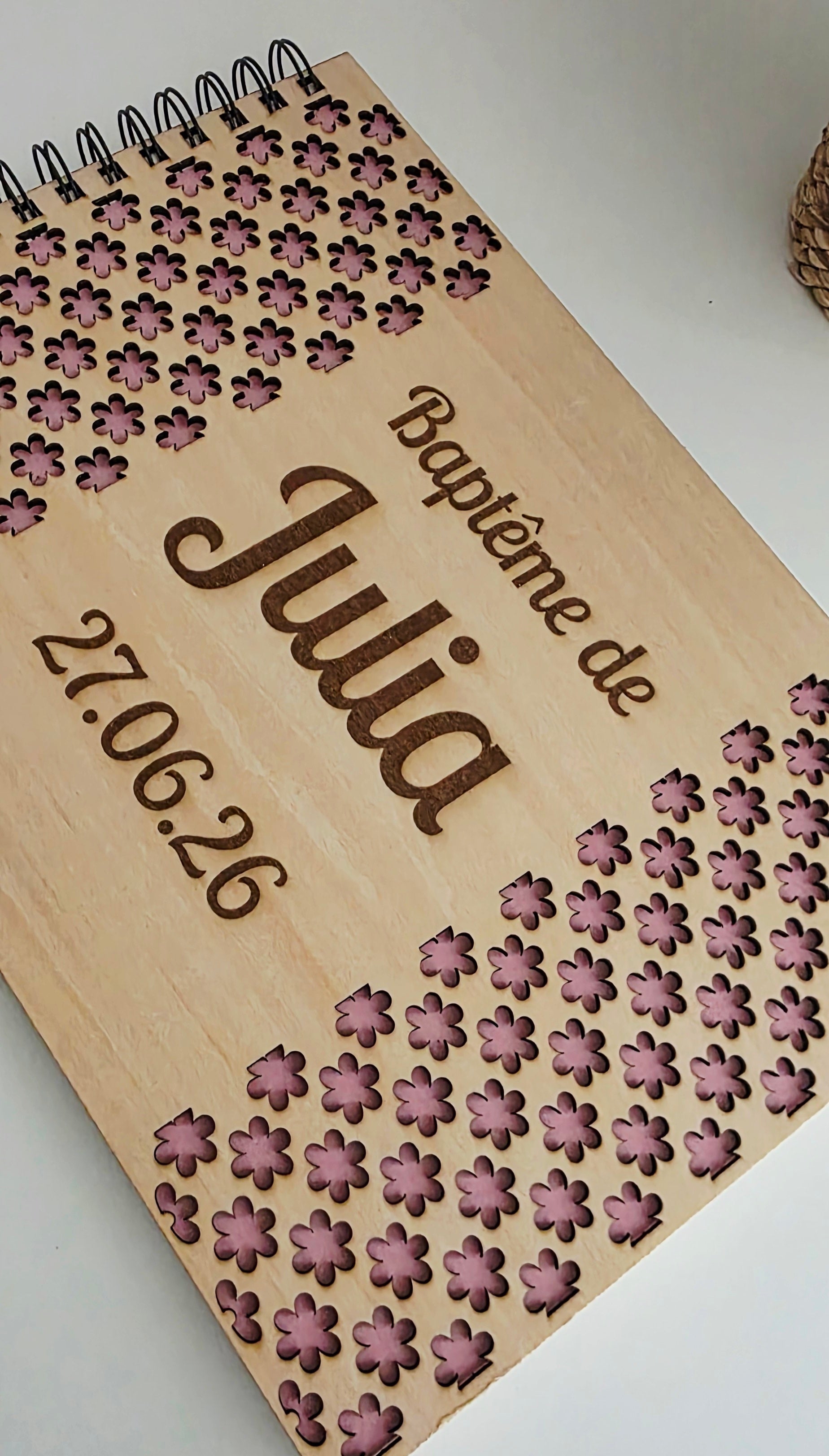 ✨ Livre d’or en bois personnalisé – Baptême ✨