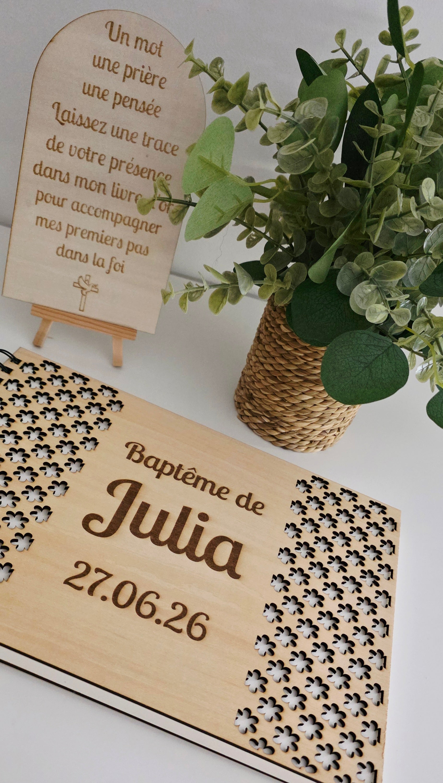 ✨ Livre d’or en bois personnalisé – Baptême ✨