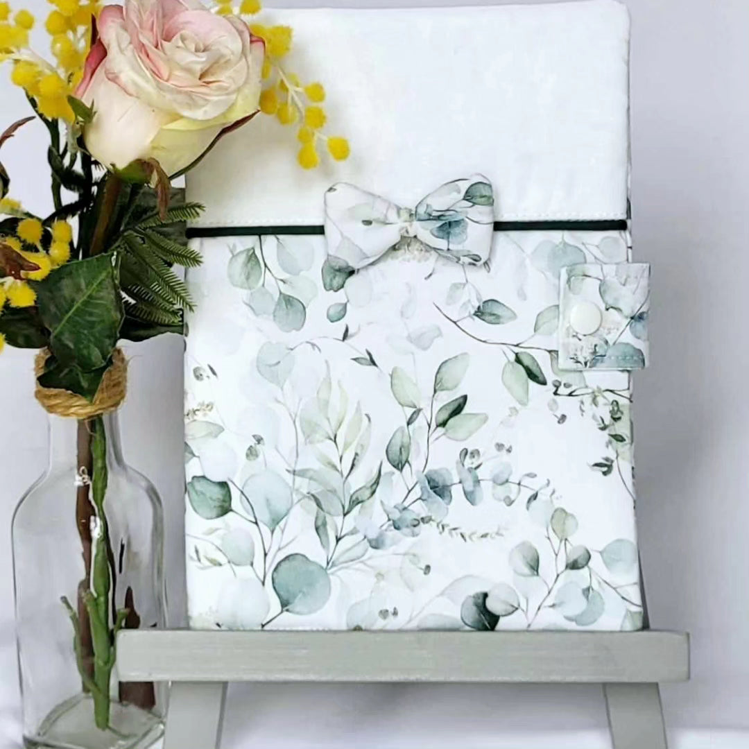 Protège carnet de santé feuilles d'Eucalyptus
