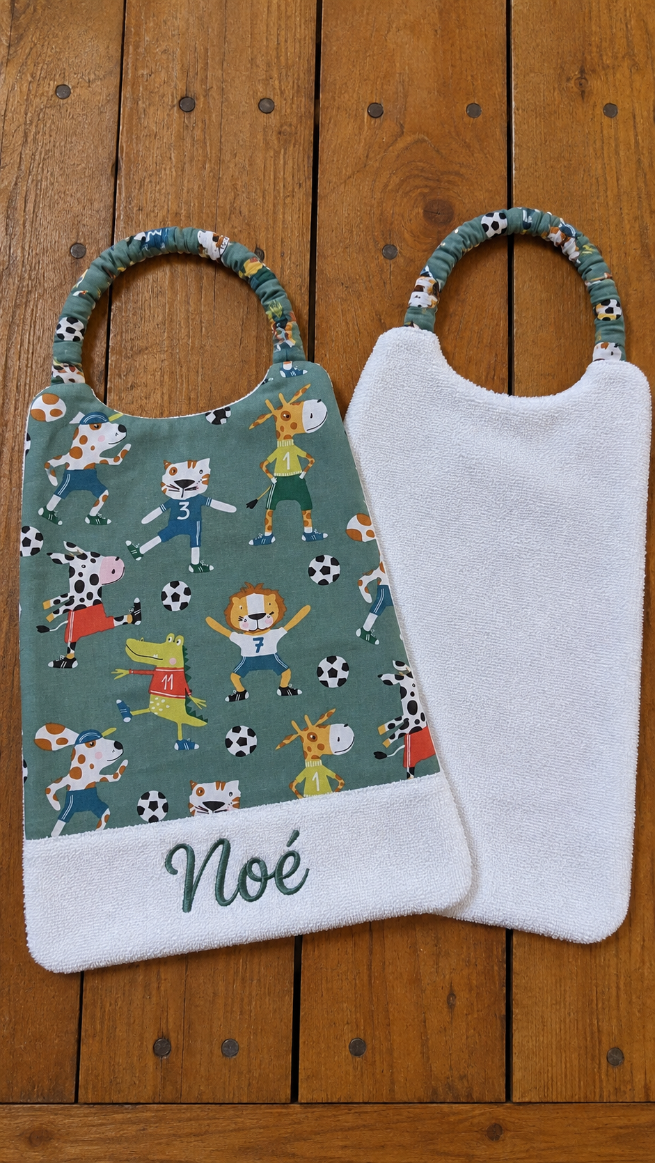 Serviette maternelle