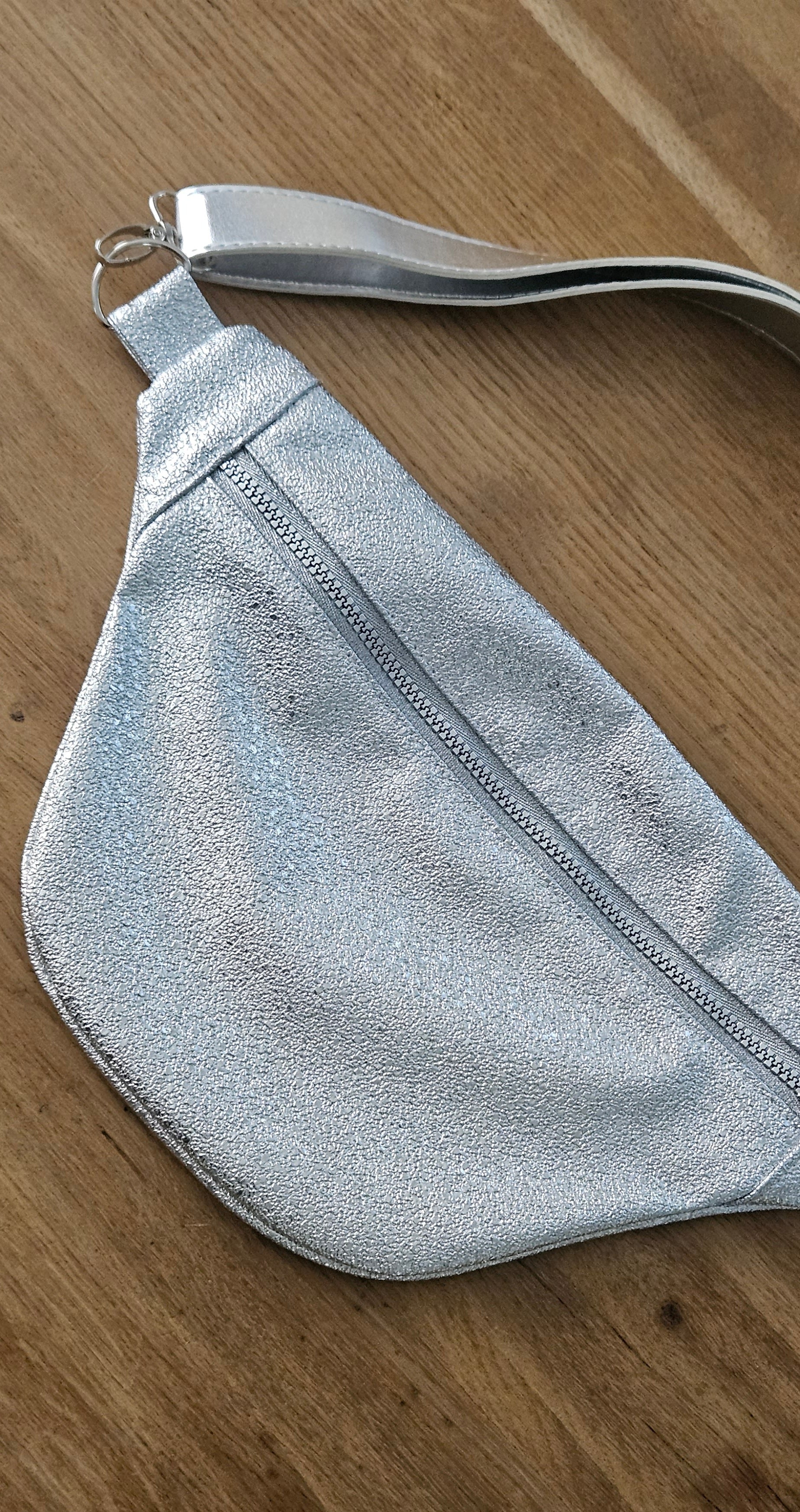 Sac banane simili cuir