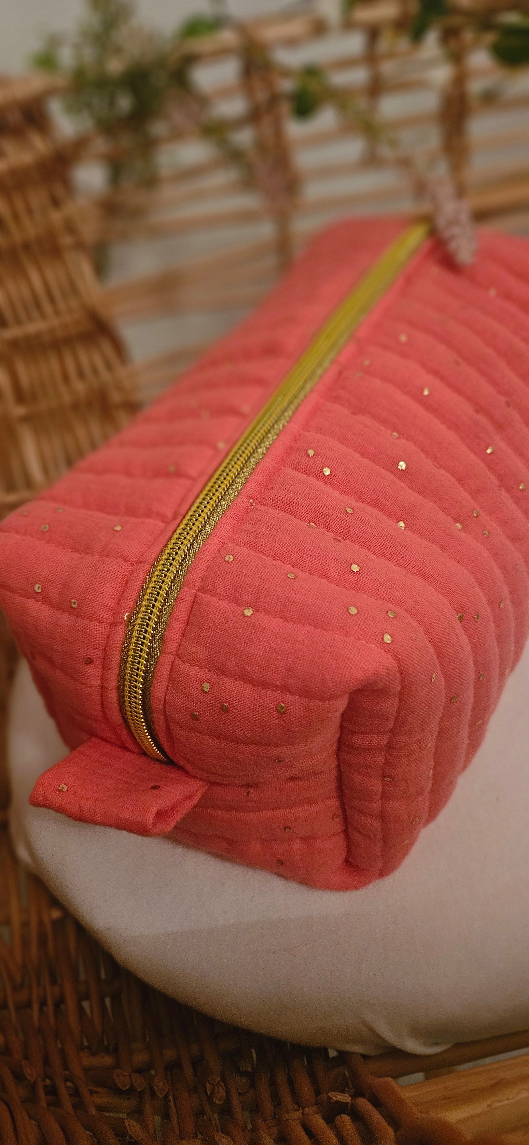 Trousse matelassée couleur Corail