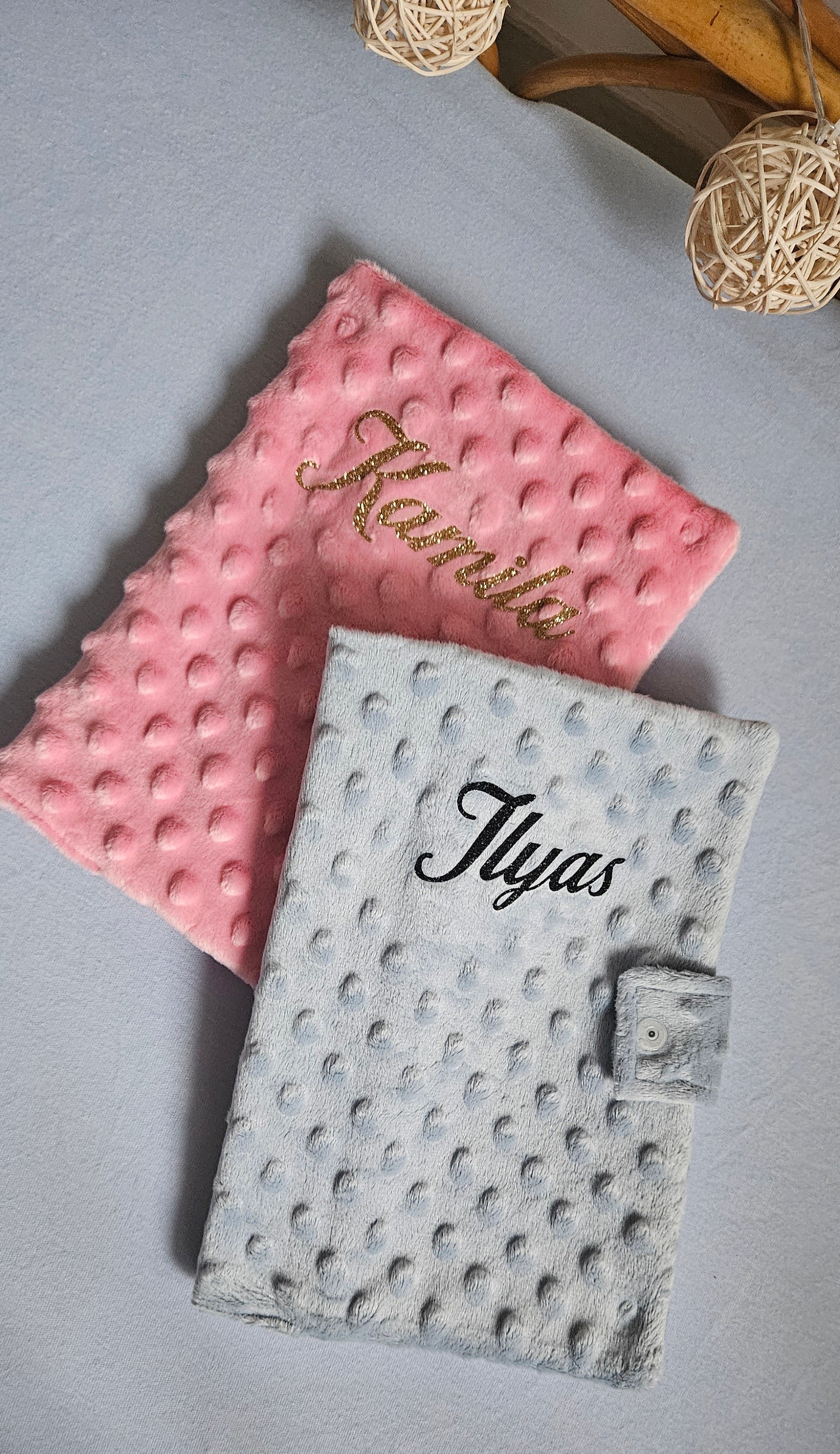 Protège carnet de santé Minky