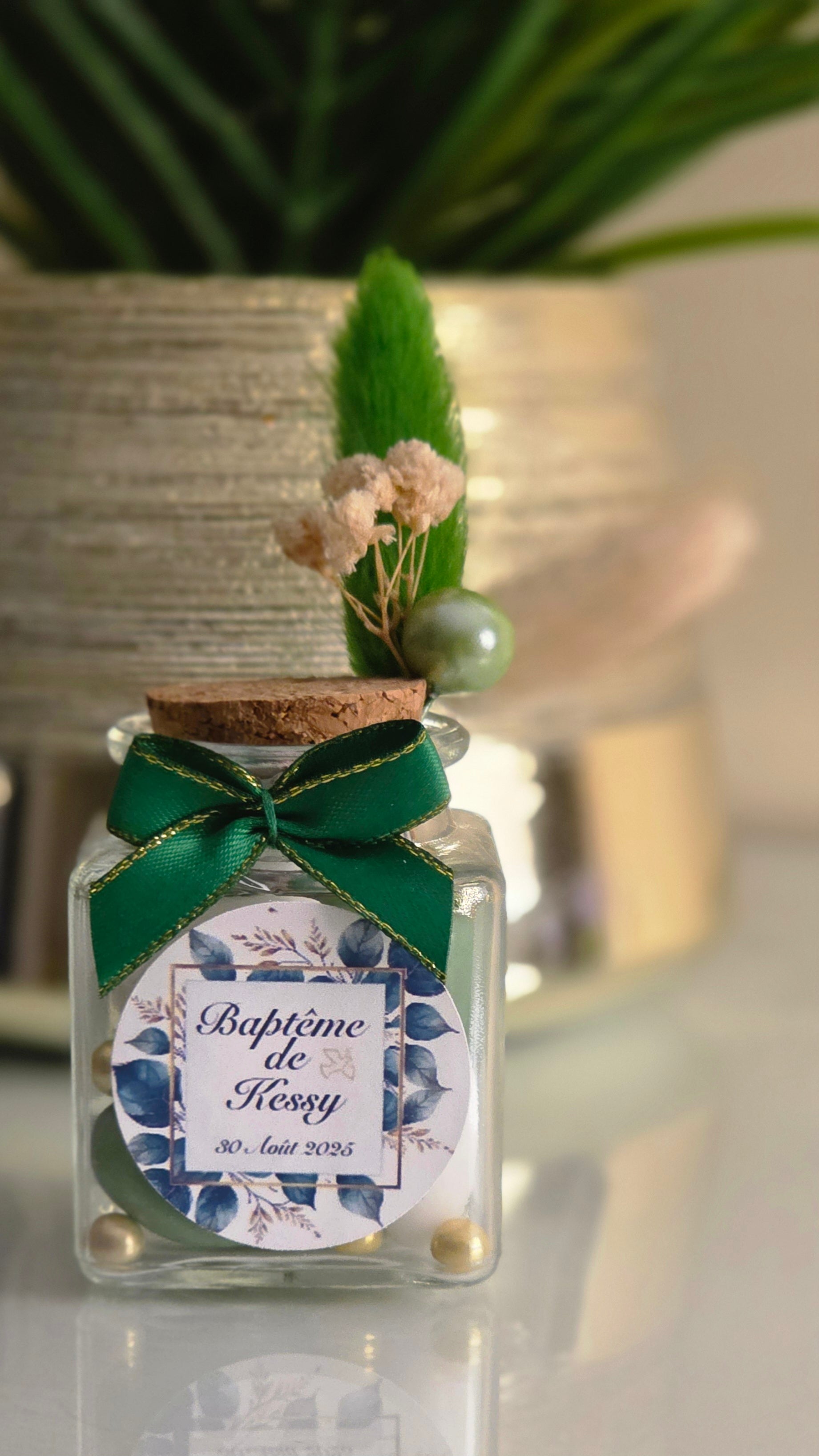 🌸 Petit contenant à dragées – Bouquet vert