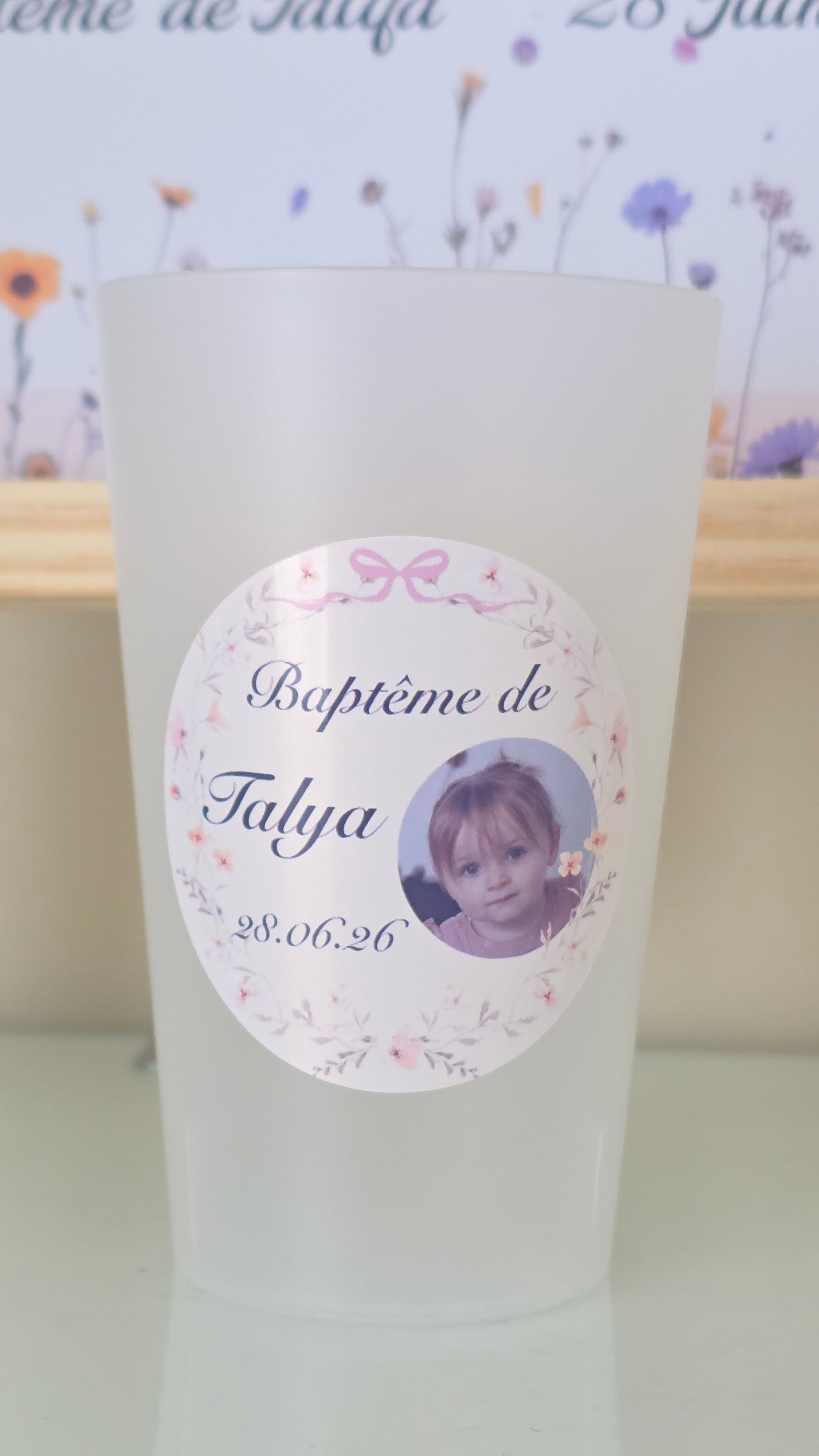 🎀 Gobelet réutilisable personnalisé baptême – Nœud rose, fleurs & photo