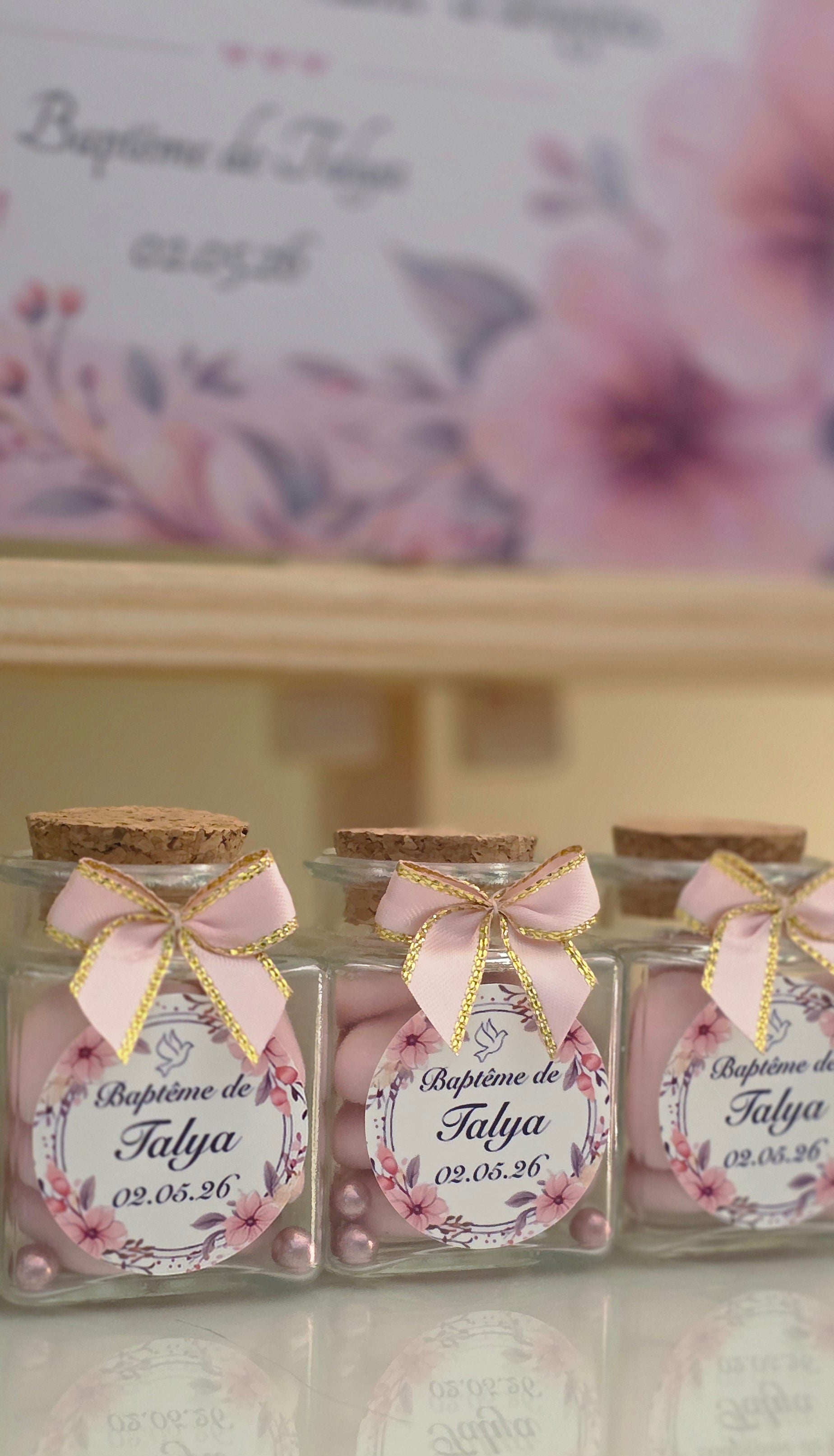 Petit contenant à dragées – Thème floral rose poudré