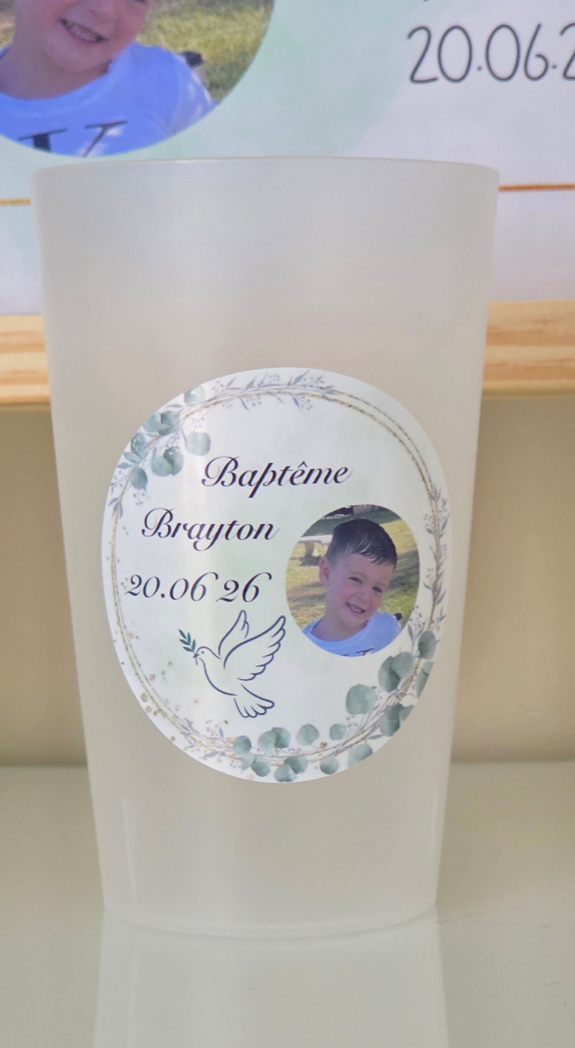 🕊️ Gobelet réutilisable personnalisé baptême – Colombe, photo & eucalyptus