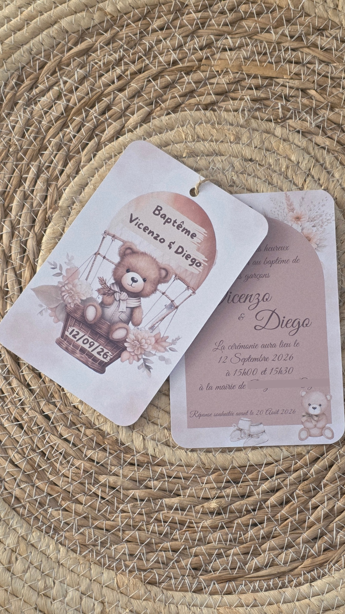 🧸 Faire-part Baptême Ourson Montgolfière – Beige / Nude – Garçon ou Jumeaux – 10x15 cm – Personnalisable