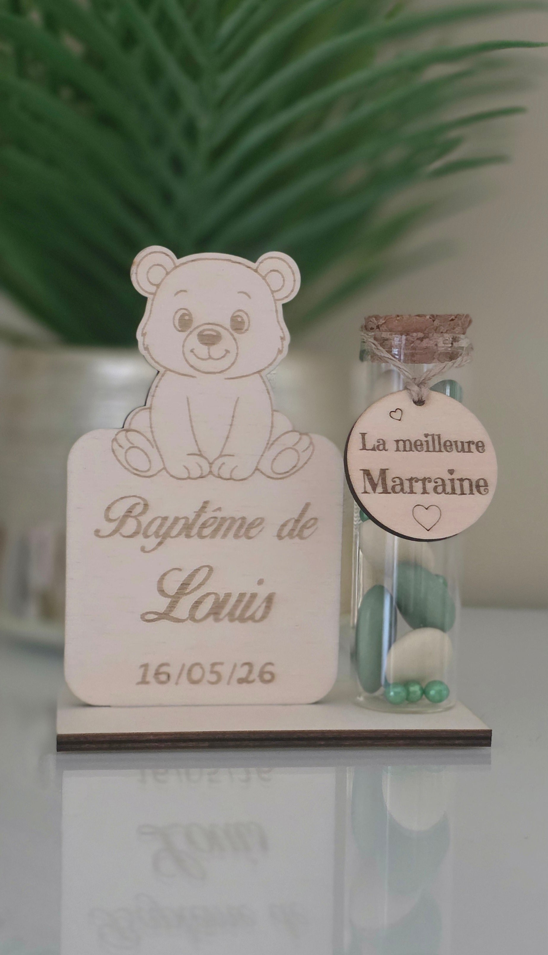 🧸 Ourson en bois gravé – Contenant à dragées baptême