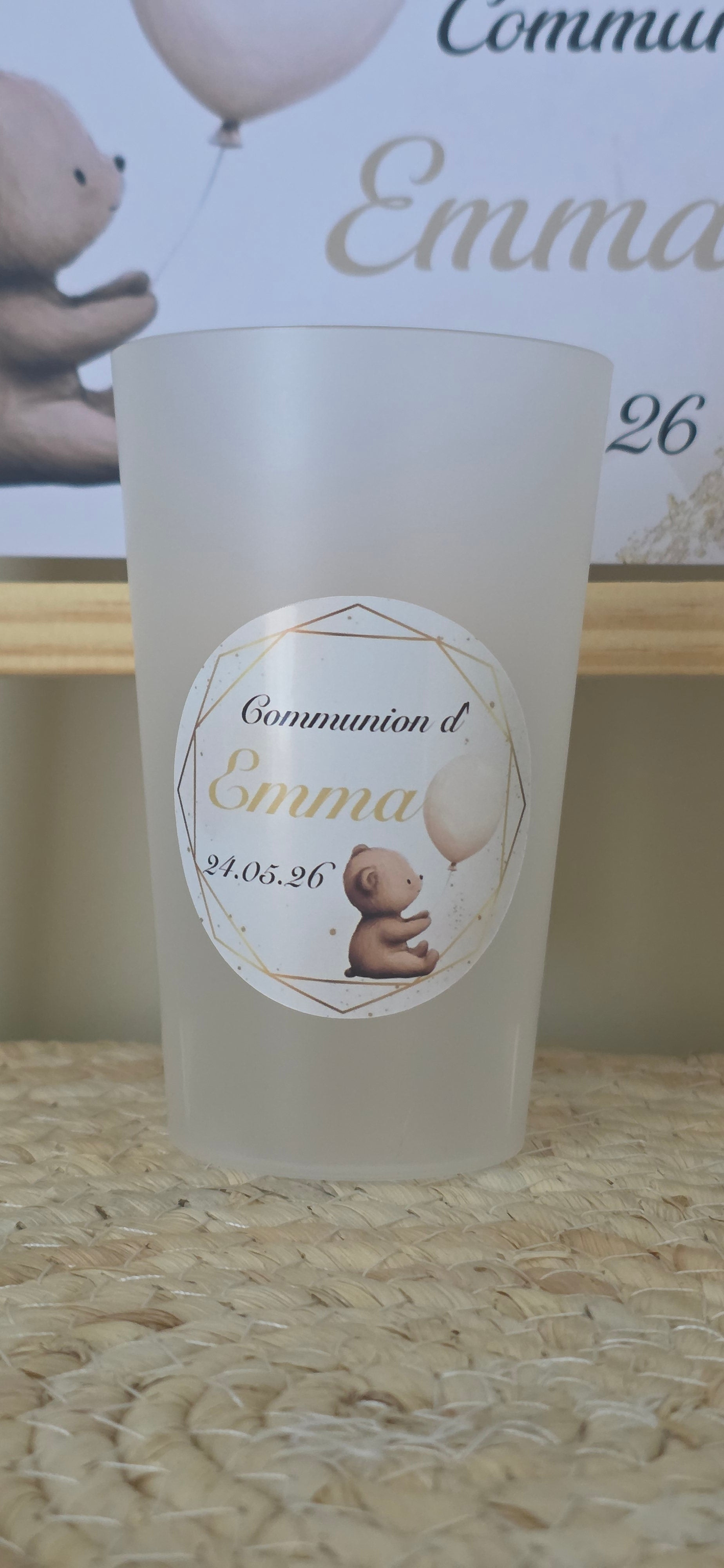 🧸 Gobelet communion personnalisé – Ours et ballon doré