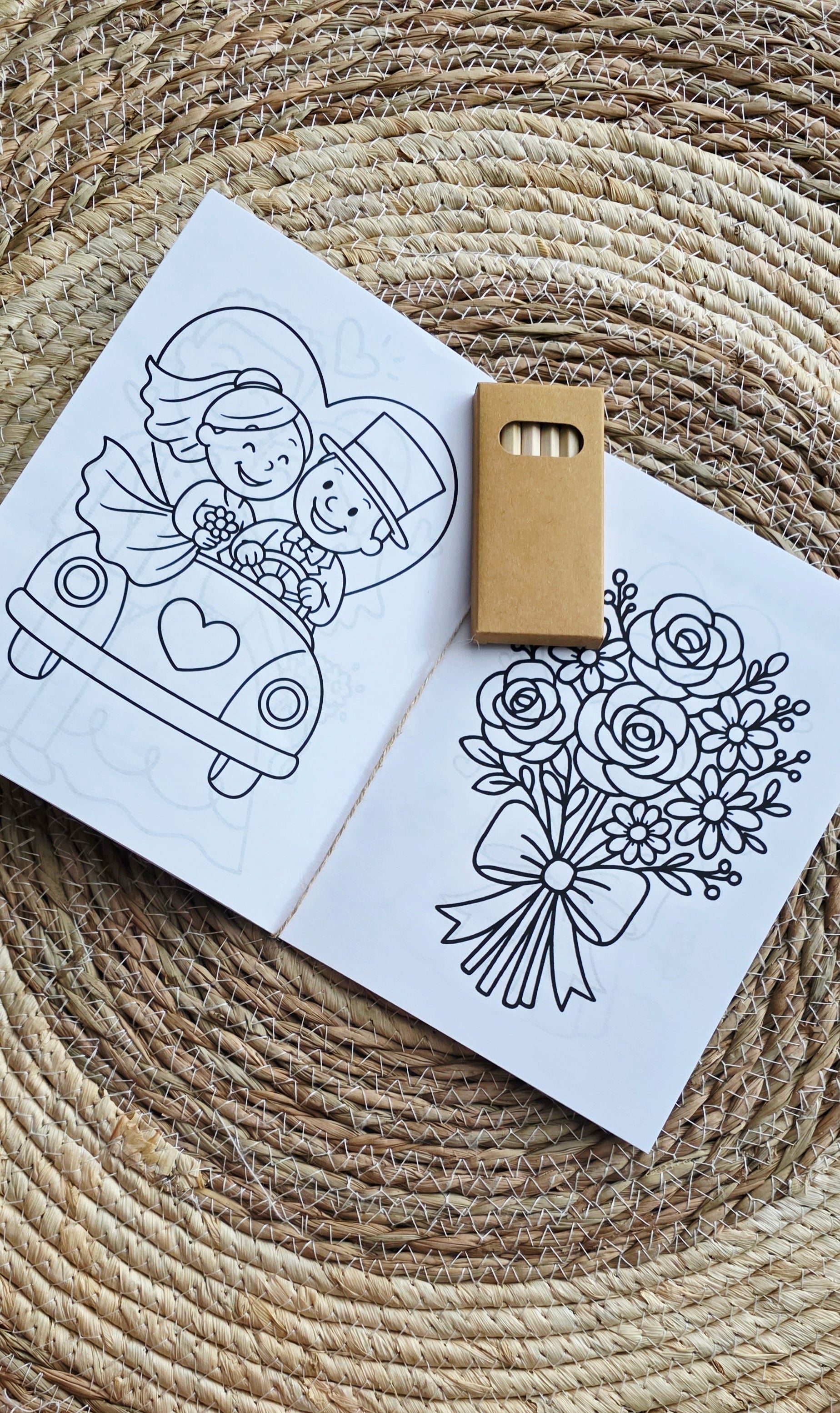 Livret de coloriage personnalisé baptême ou mariage enfant – Format A5 avec crayons