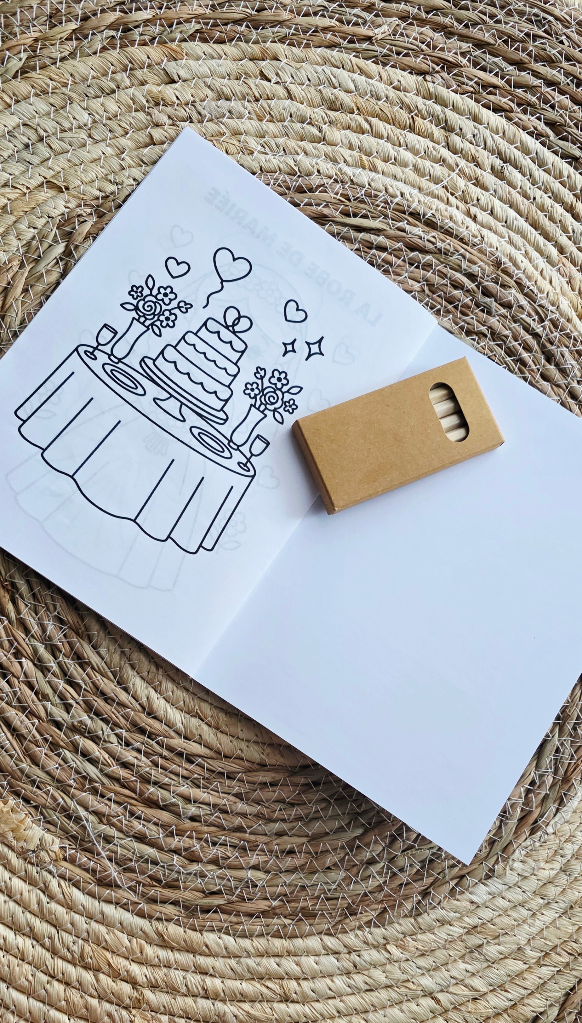 Livret de coloriage personnalisé enfant – Mariage ou Baptême avec crayons