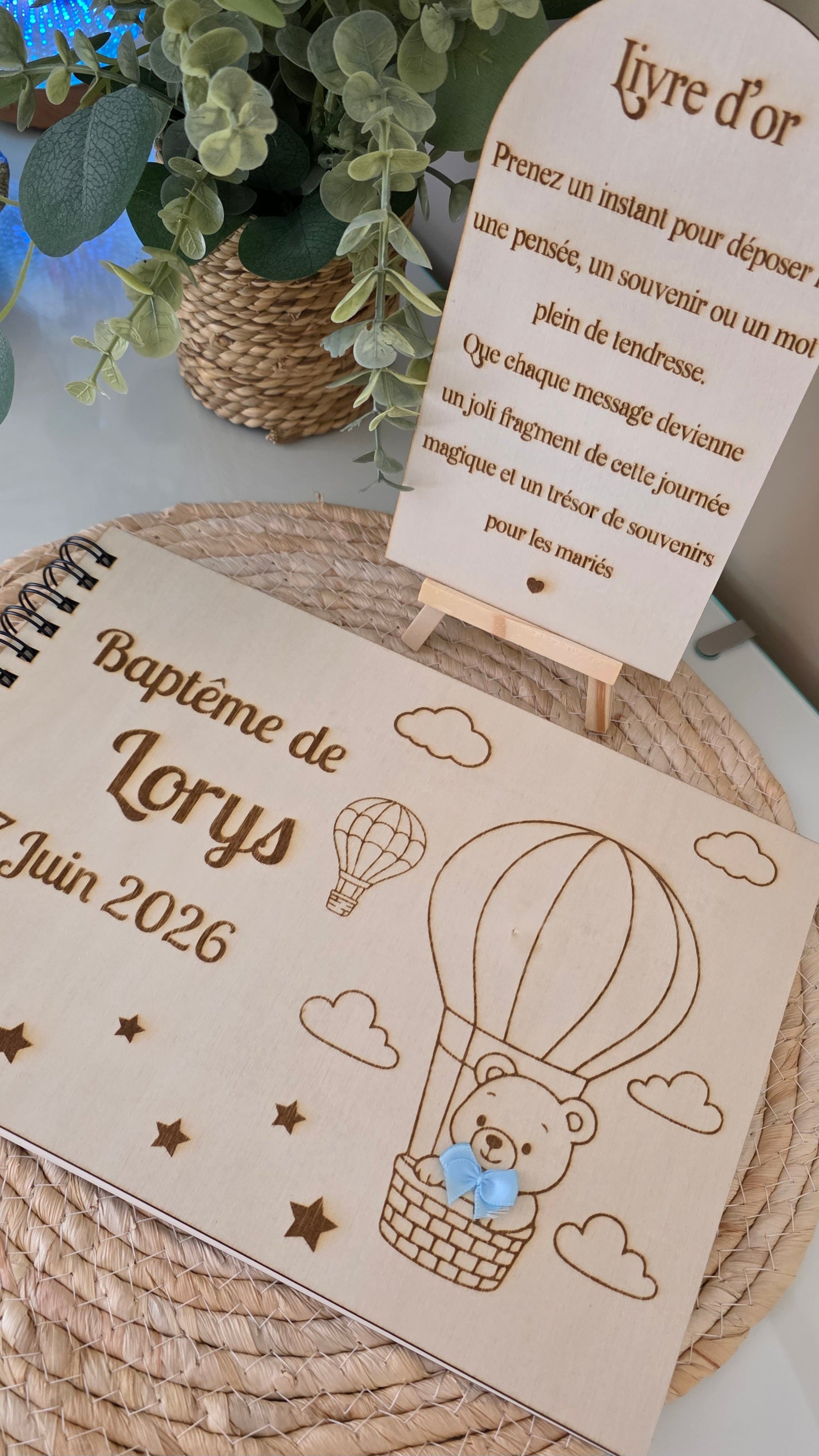 ✨ Livre d’or baptême en bois personnalisé – thème montgolfière ✨