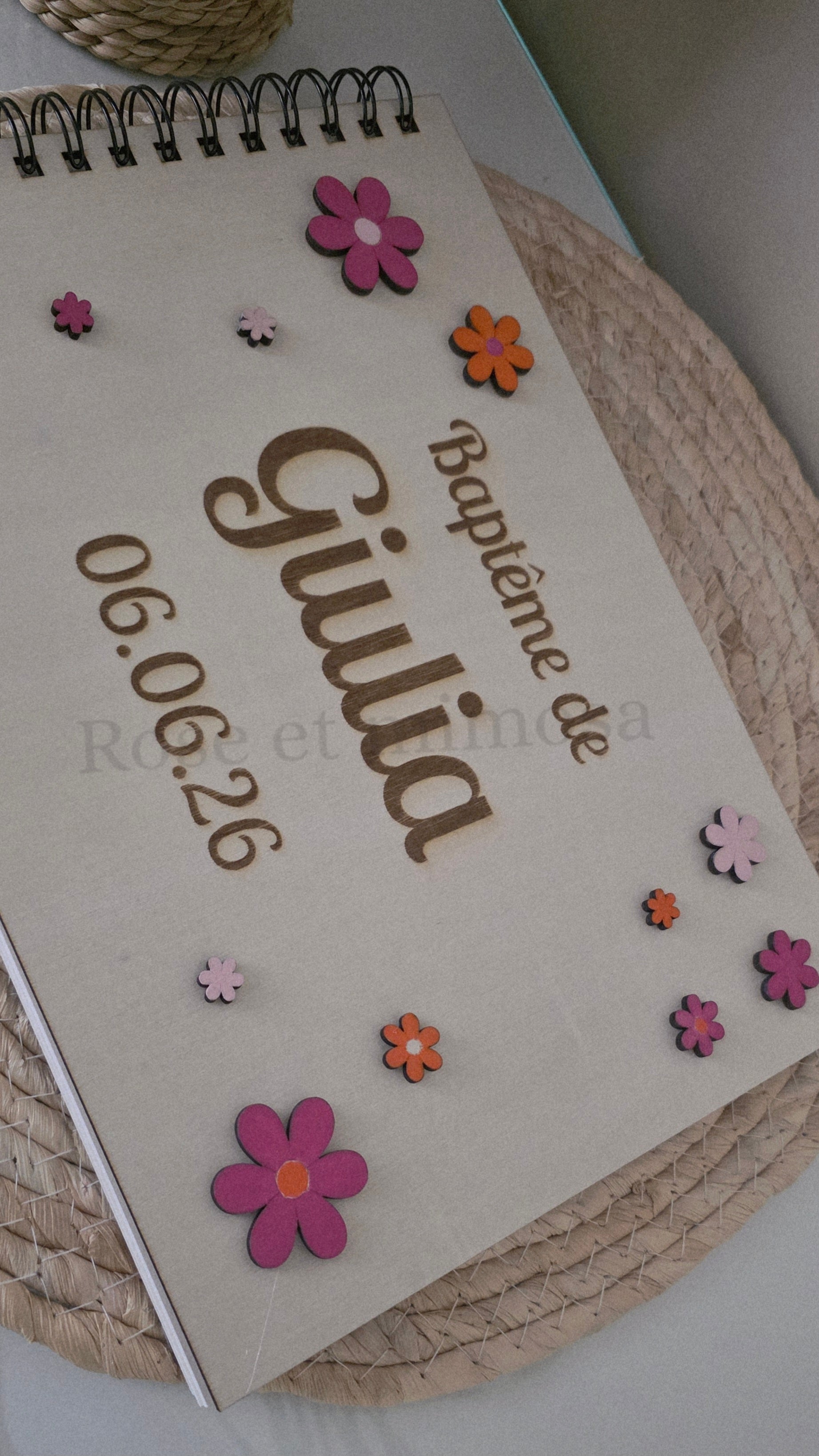 Livre d’or baptême personnalisé fleurs – souvenir baptême enfant