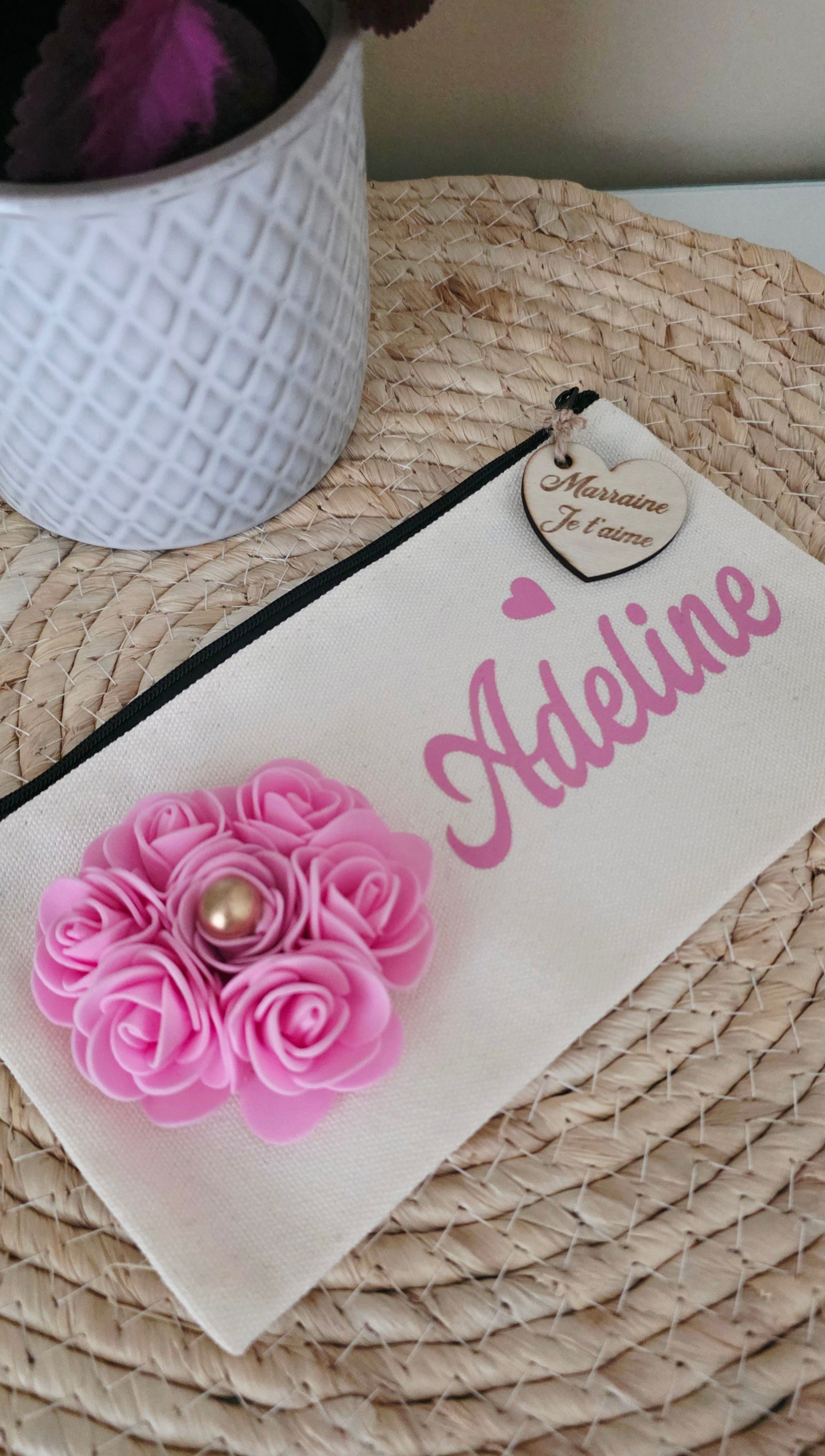 Trousse personnalisée avec médaillon gravé 🌿 | Cadeau marraine